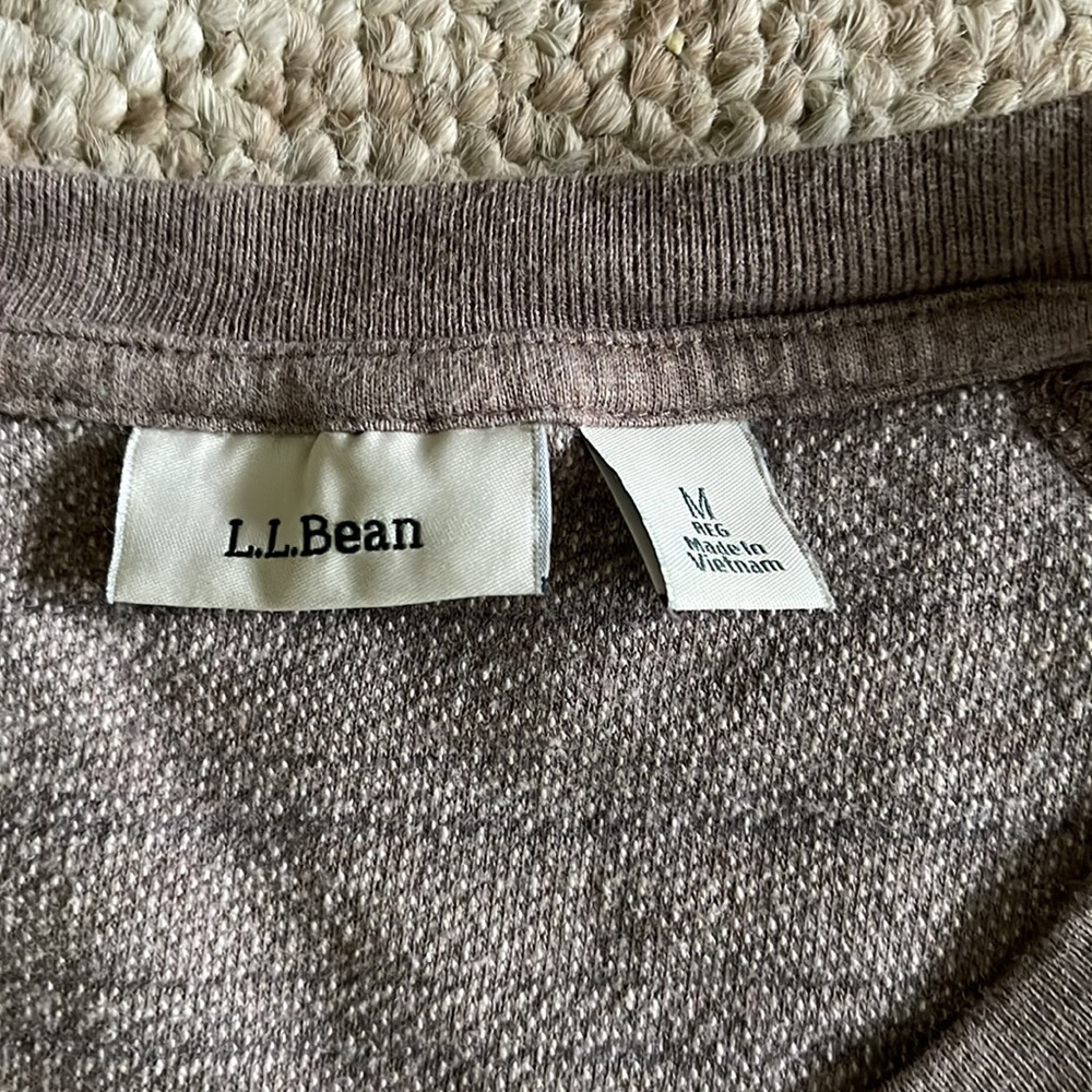 LL Bean sweater size Medium - Picture 2 of 2